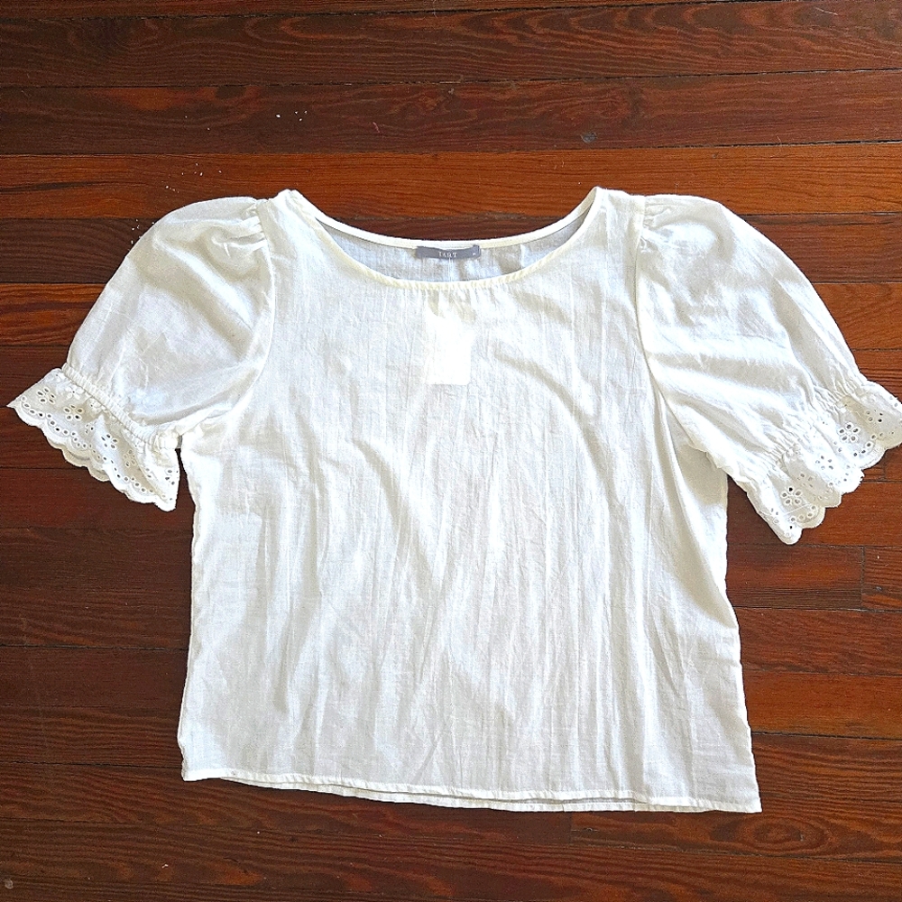 NWOT Tart White Eyelet Sleeve Women's Top